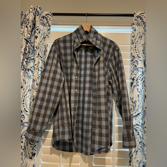 Large Button Up - Picture 1 of 2